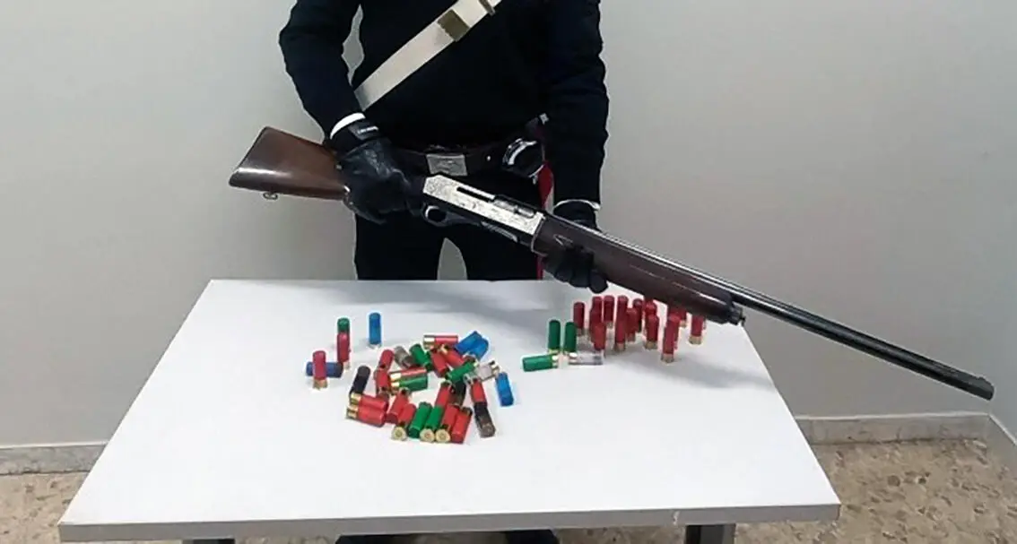 Sava: caccia con arma rubata, arrestato dai Carabinieri