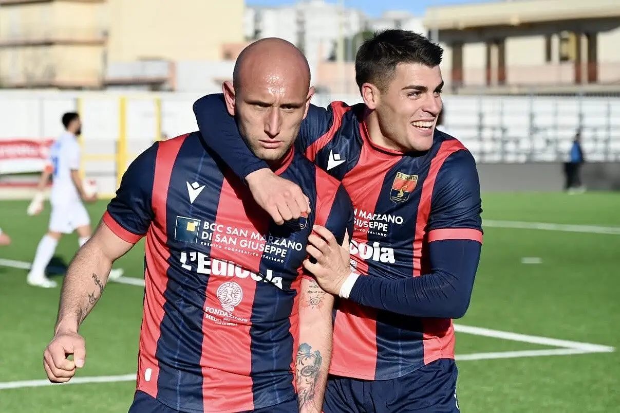 Russo e Losavio hanno travolto il Bisceglie con i loro gol