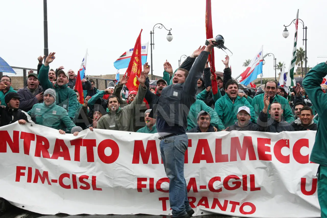 Sciopero Metalmeccanici (foto Todaro/AntennaSud)