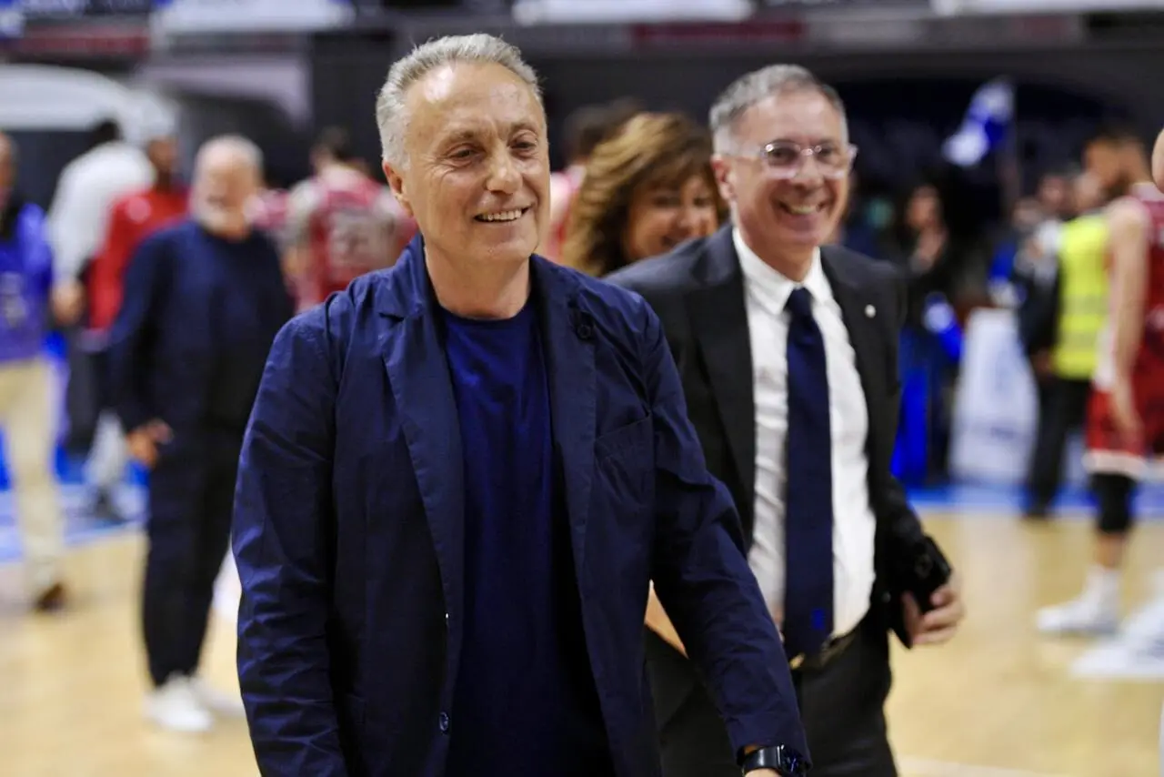 Coach Bucchi e Domenico Distante, vicepresidente della Valtur Brindisi