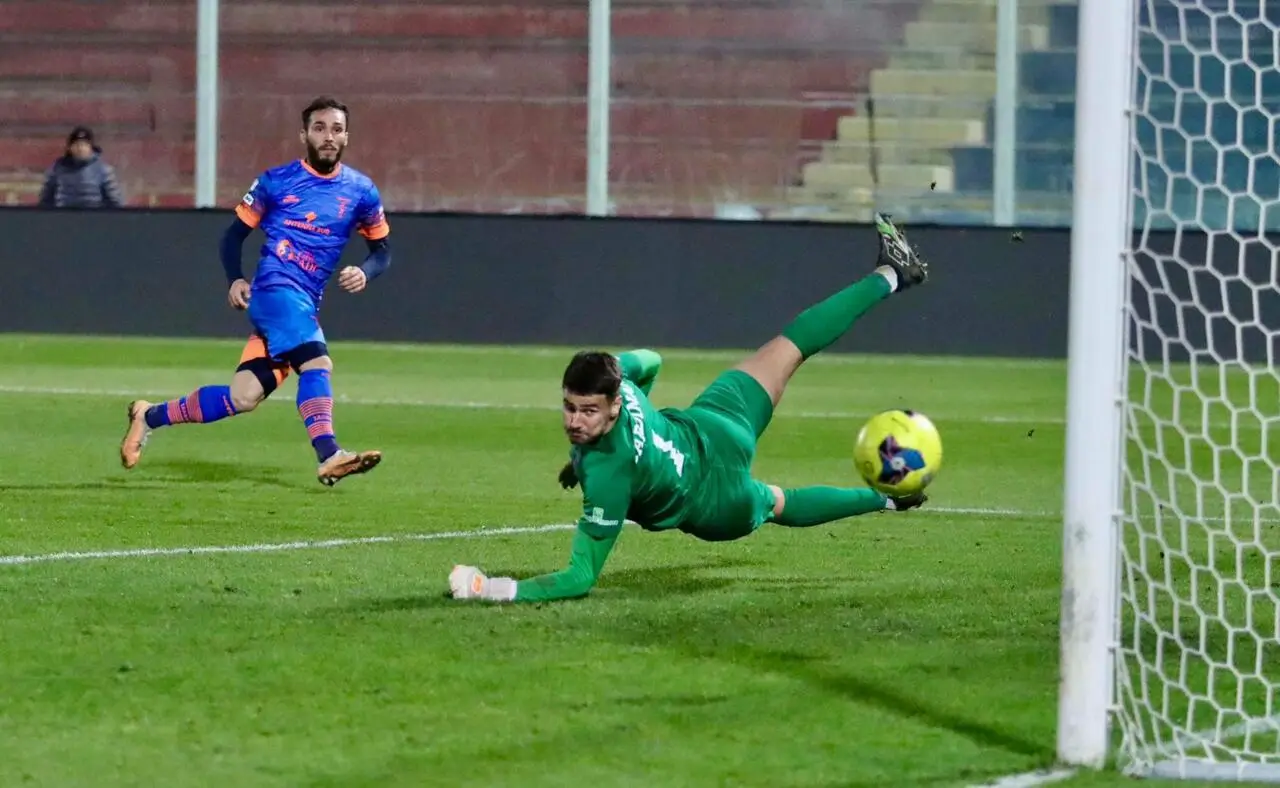 Alfredo Bifulco segna il gol vittoria