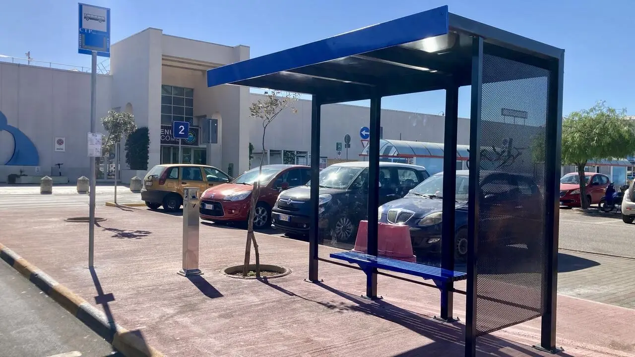 La nuova fermata Ctp al centro commerciale Porte dello Jonio