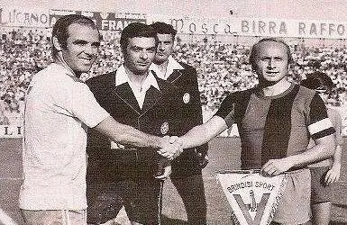 Due capitani: Mimmo Renna del Brindisi, Ambrogio Pelagalli del Taranto