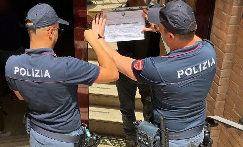 Grottaglie, la Polizia sospende per 10 giorni la licenza di un bar