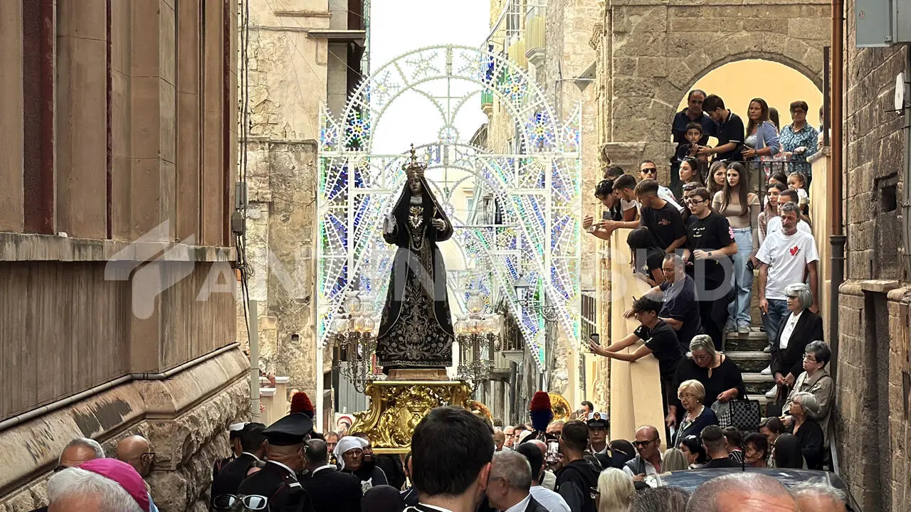 Taranto: processione dell'Addolorata (foto Massimo Todaro)
