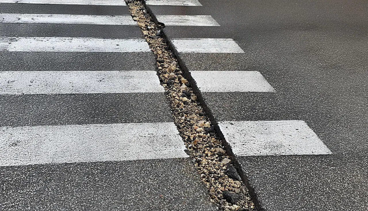 Taranto, ripristino stradale: Comune sospende autorizzazione a un’azienda