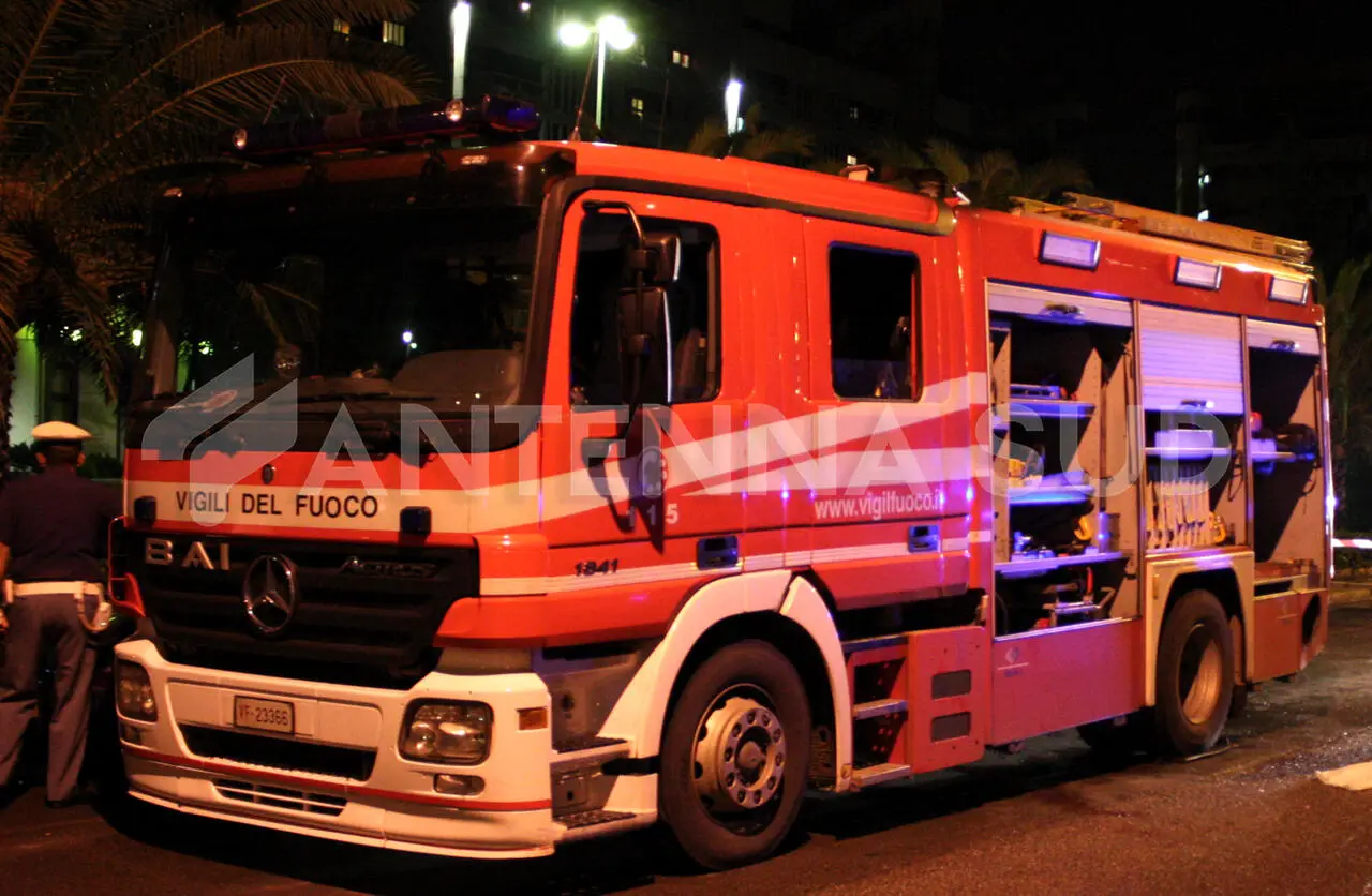 Vigili del Fuoco (foto Todaro/AntennaSud)