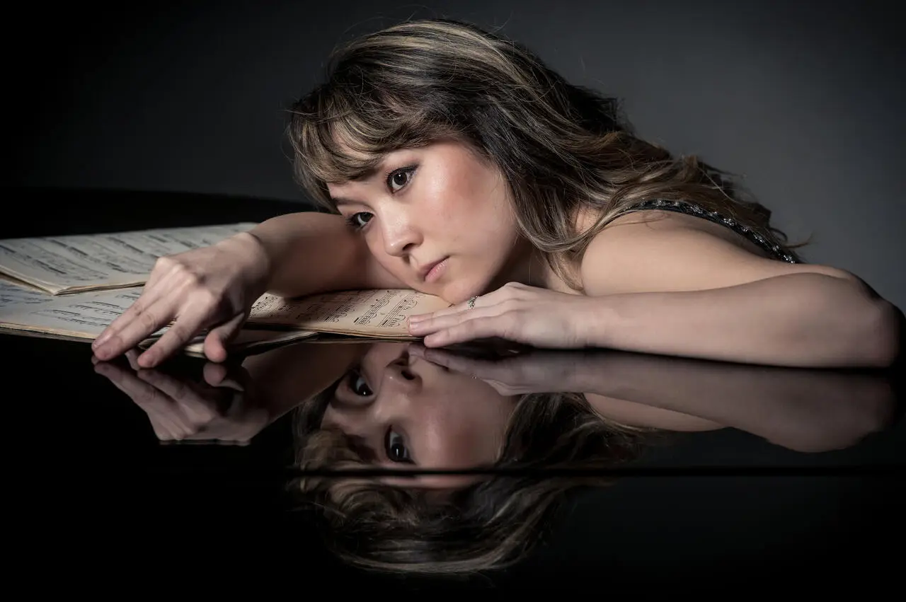 La pianista italo-giapponese Elena Chiavegato