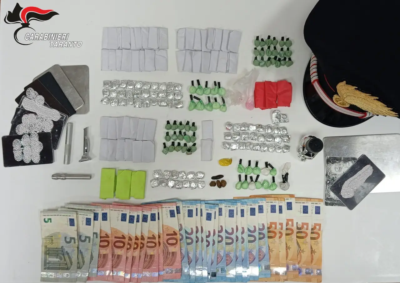 Martina Franca: droga confezionata in B&B