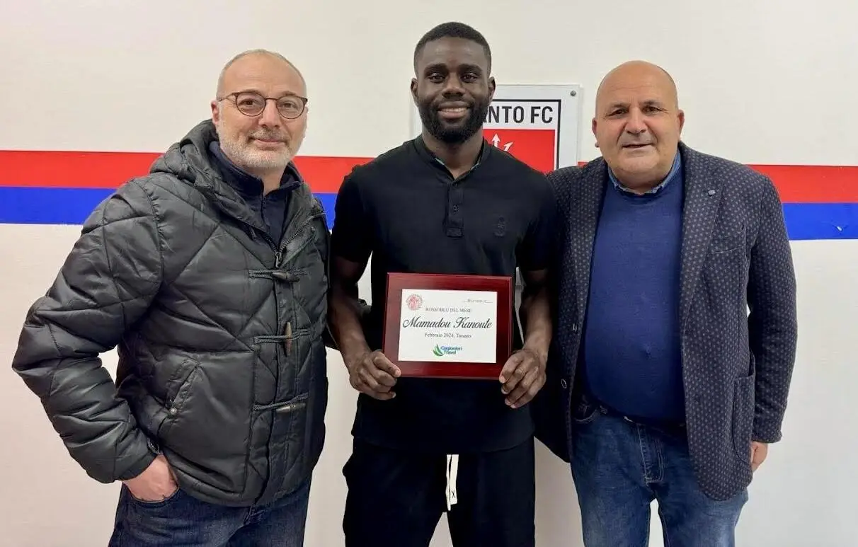 Da sx: Roberto De Lorenzo, Momadou Kanoute e Luigi De Lorenzo