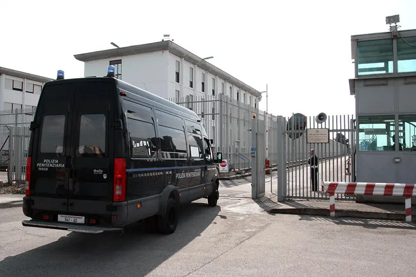 Il carcere Carmelo Magli di Taranto (foto Massimo Todaro)