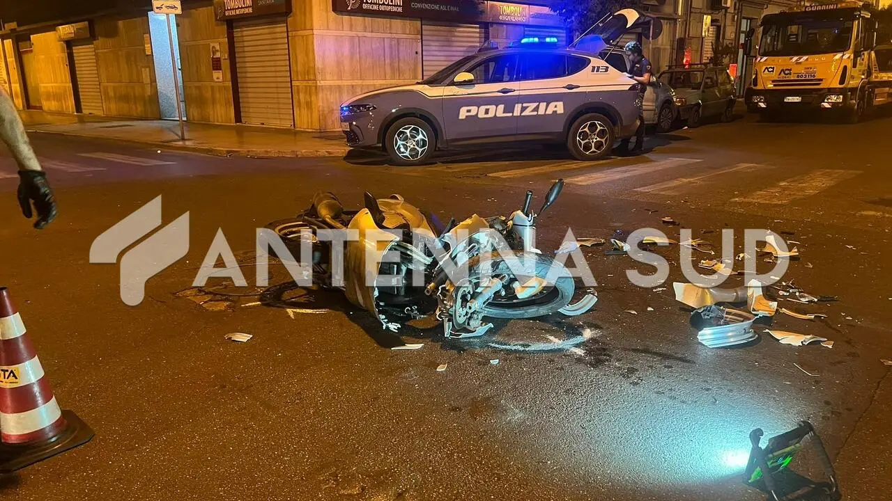 Grave incidente stradale (Foto Francesco Manfuso)