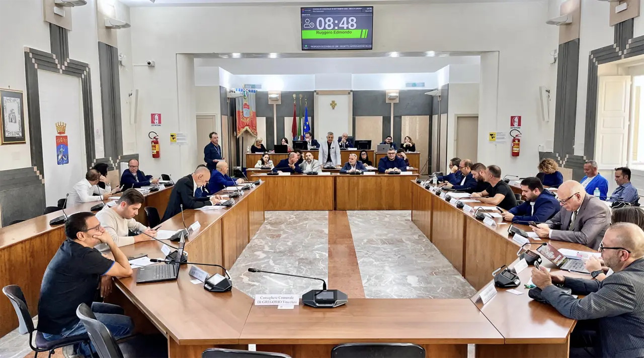 Consiglio comunale Taranto