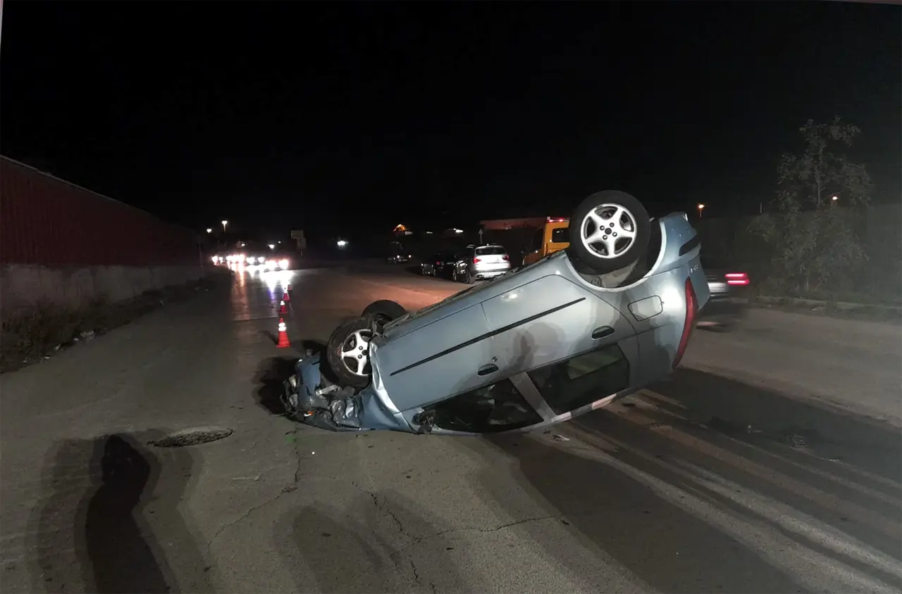 Auto si ribalta sulla Taranto-Statte: donna ferita