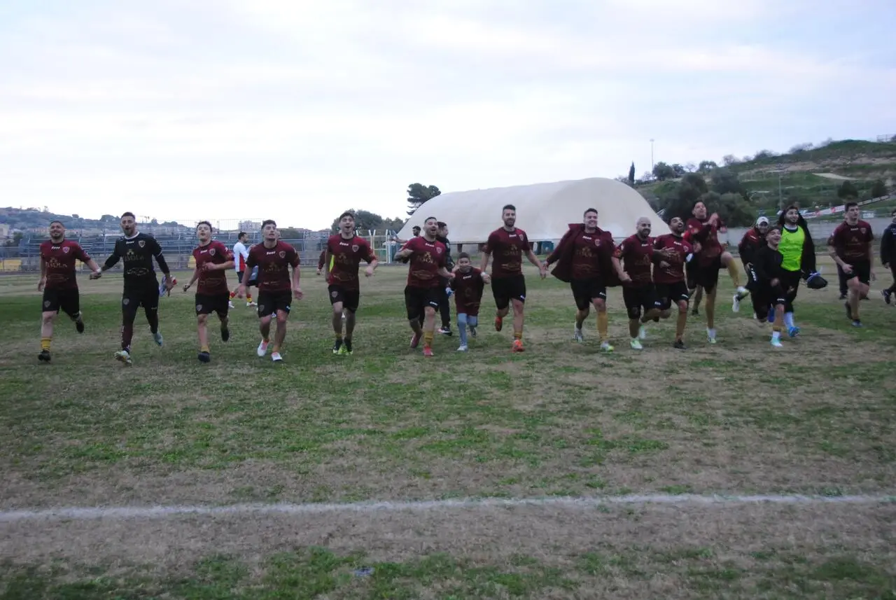 Festa finale in casa Noto (Foto Salvatore La Marca)