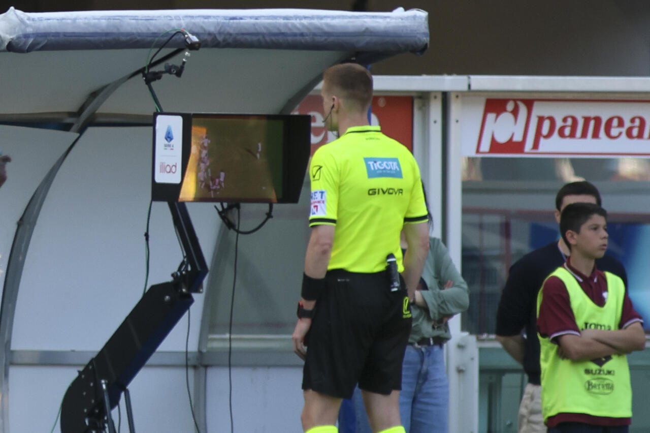arbitri var