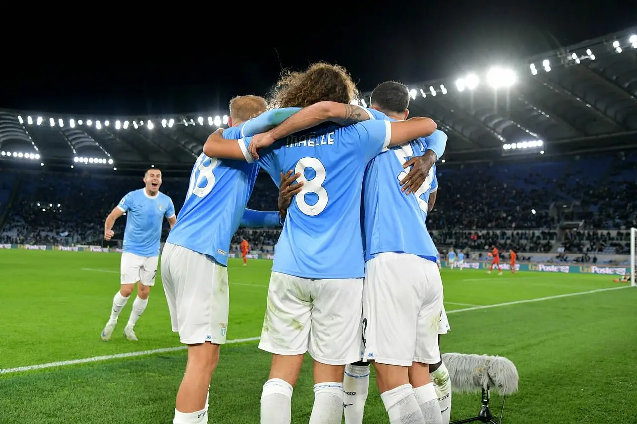 Guendouzi che festeggia dopo il gol in Lazio-Lecce