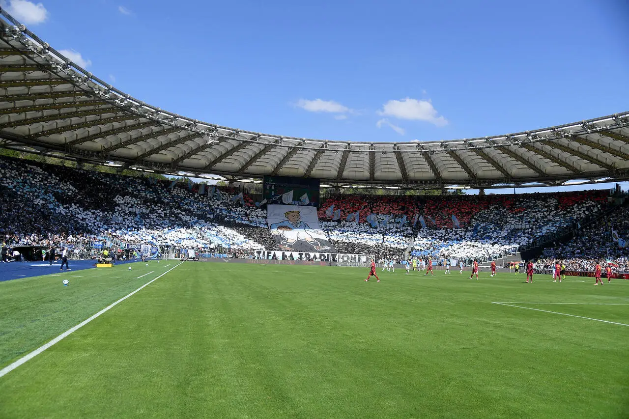 Coreografia Lazio derby - Via onefootball (Photo by Marco Rosi - SS Lazio/Getty Images)