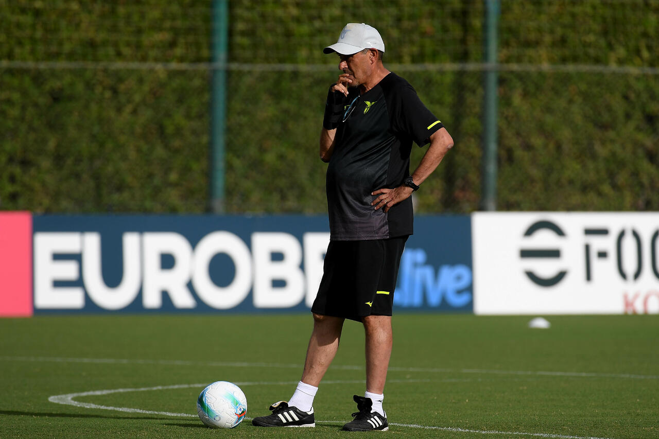 Sarri - Via onefootball (Photo by Marco Rosi - SS Lazio/Getty Images)