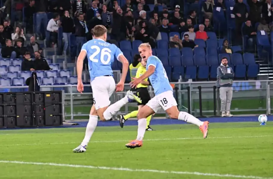 L'esultanza di Basic in Lazio-Juventus