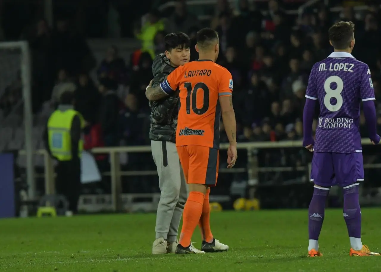 Invasore in campo durante Fiorentina-Inter. Foto: Fanfani/Fiorentinanews.com