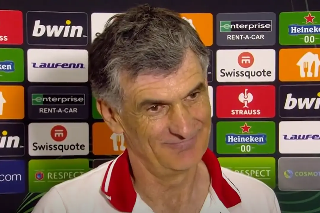 Il tecnico dell'Olympiakos, José Luis Mendilibar