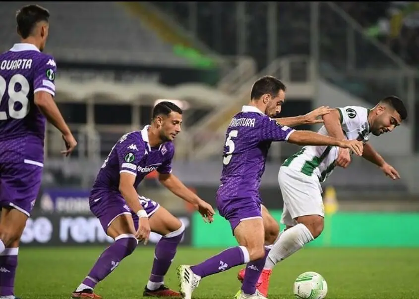 Abu Fani contro Bonaventura. Foto tratta dal profilo Instagram del giocatore israeliano