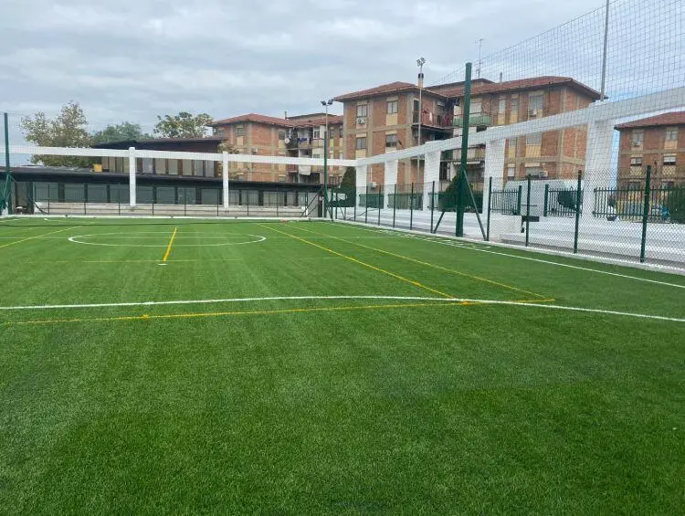 Il campo da tennis nel quartiere San Francesco