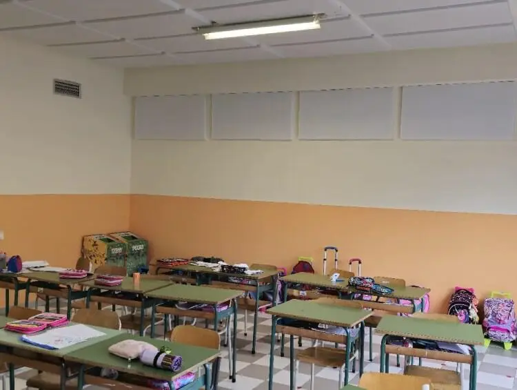 L'aula con correzione acustica dell'Istituto "Montessori" di Crotone