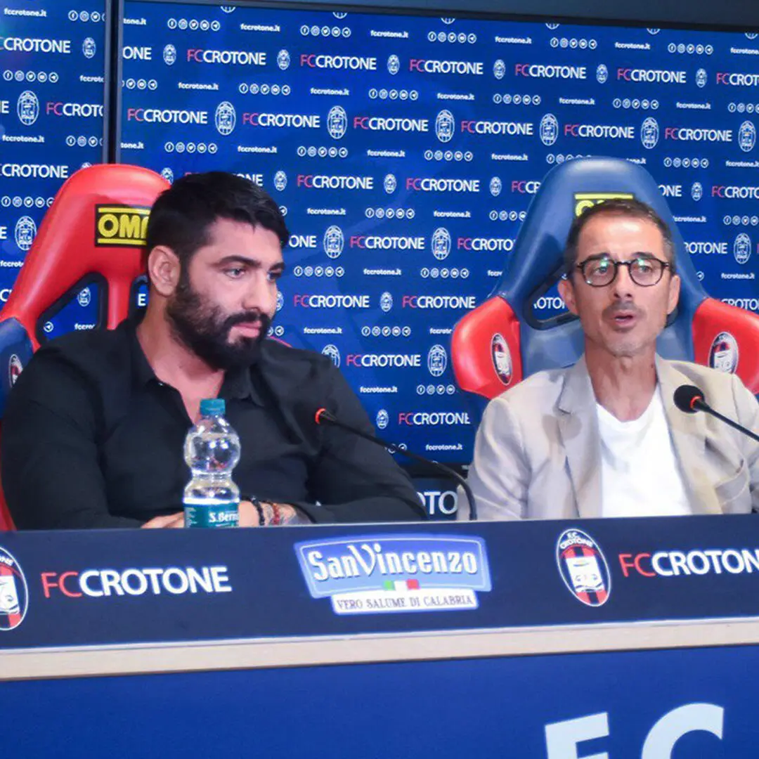 Da sinistra: il dg Raffaele Vrenna e il mister Emilio Longo