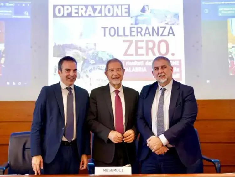 Da sinistra: Occhiuto, Musumeci e Ciciliano