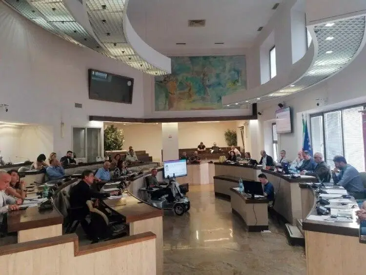 Una recente seduta del Consiglio comunale di Crotone