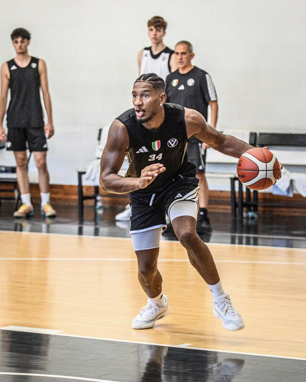 (foto Virtus Pallacanestro Bologna)