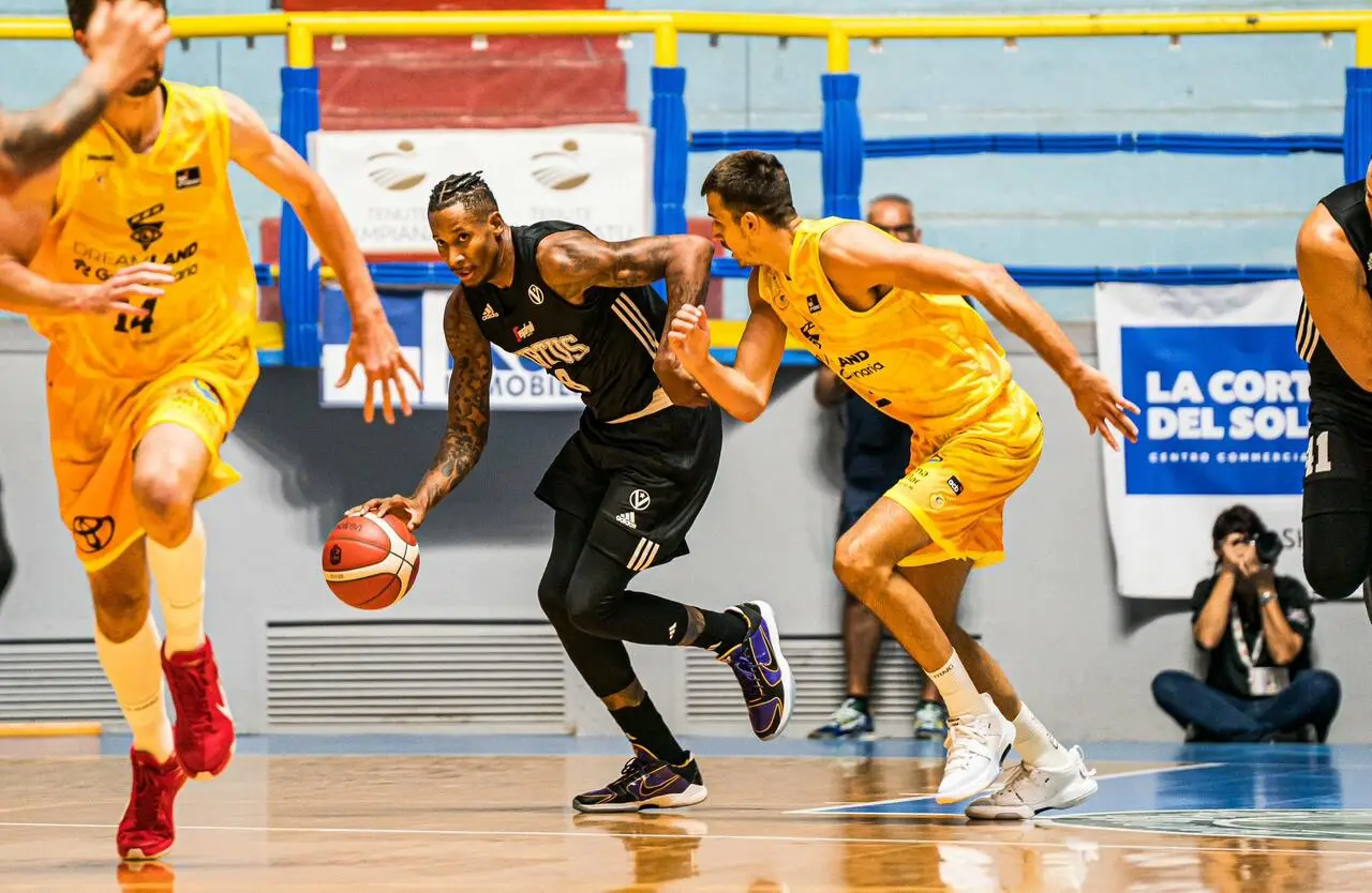 (foto Virtus Pallacanestro)