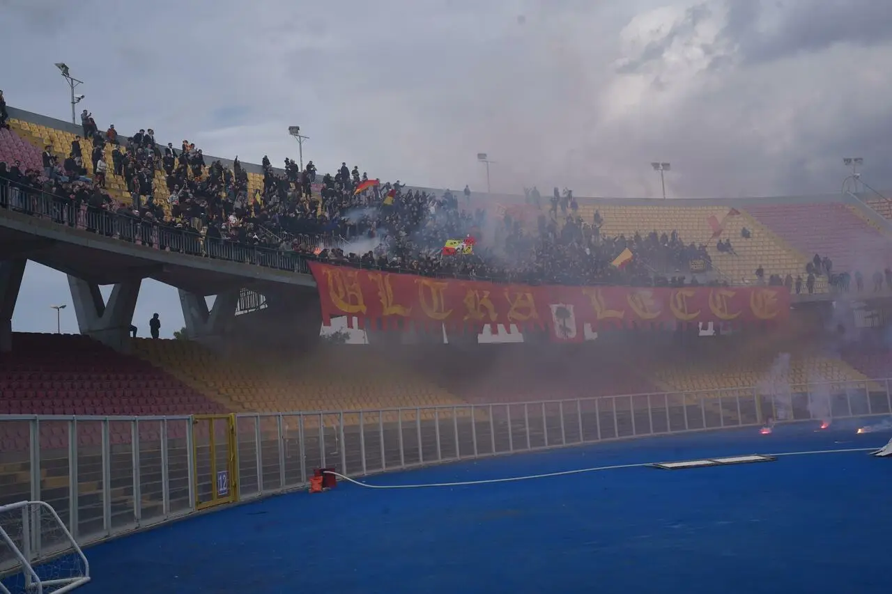 Ultras Lecce Curva