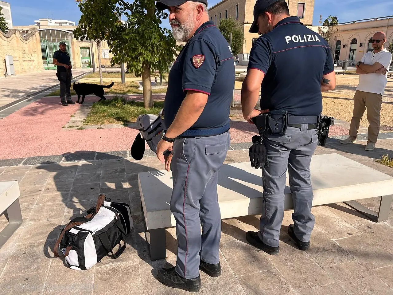 polizia ferroviaria di lecce