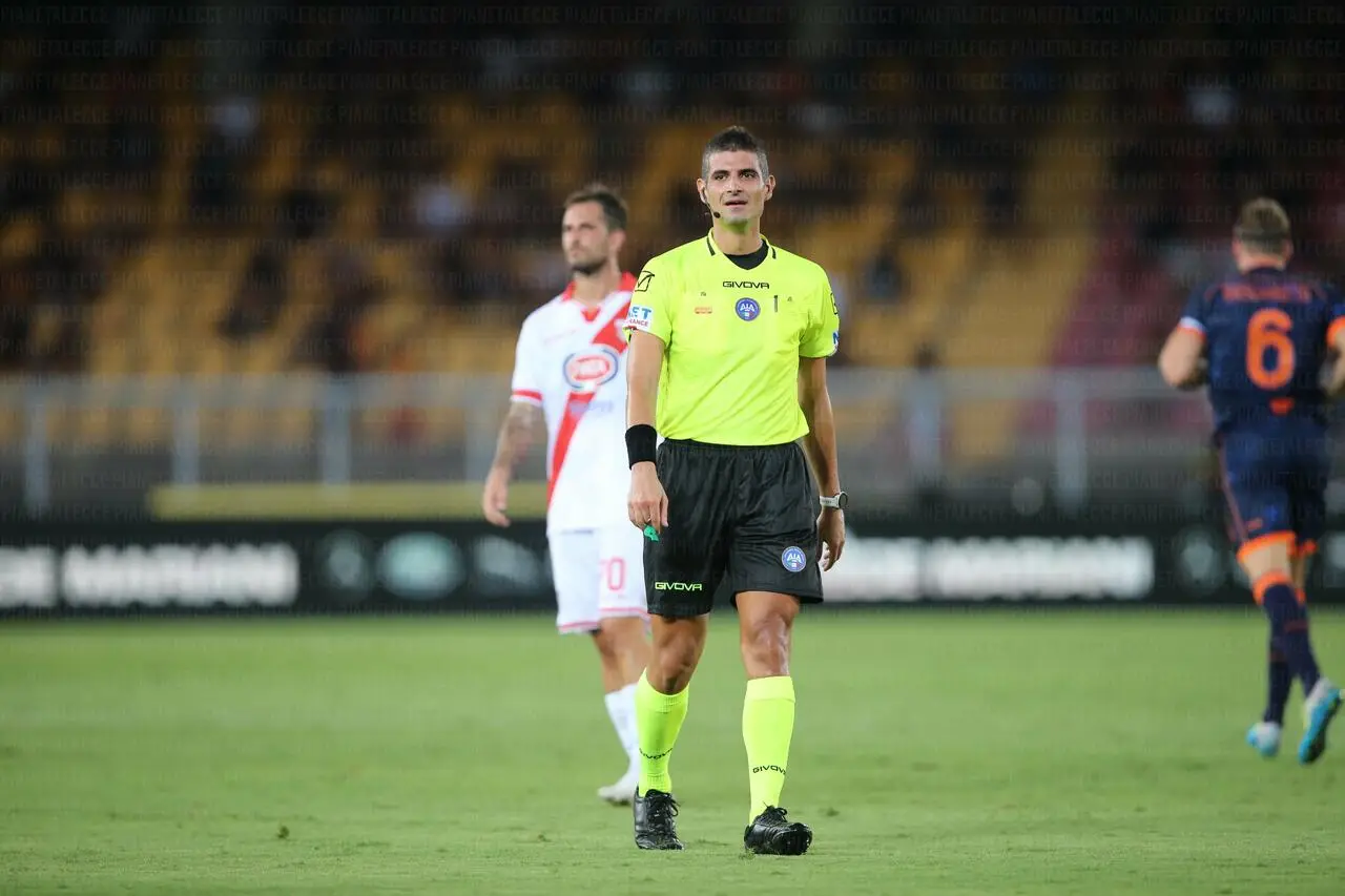 Mario Perri arbitro in lecce mantova