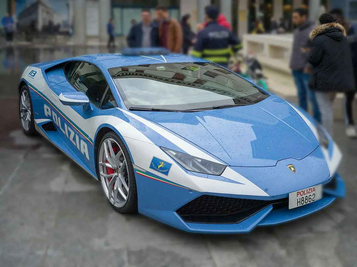 Lamborghini_Huracàn_Polizia_di_Stato