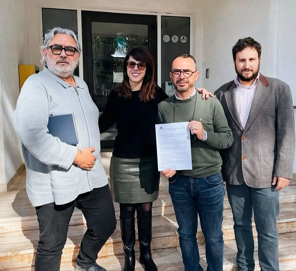 la sindaca Avantaggiato in posa per l'evento