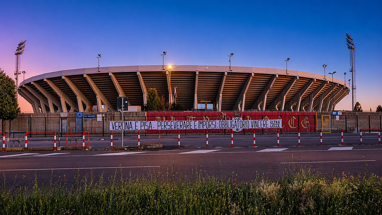 striscione della curva nord allo stadio via del mare