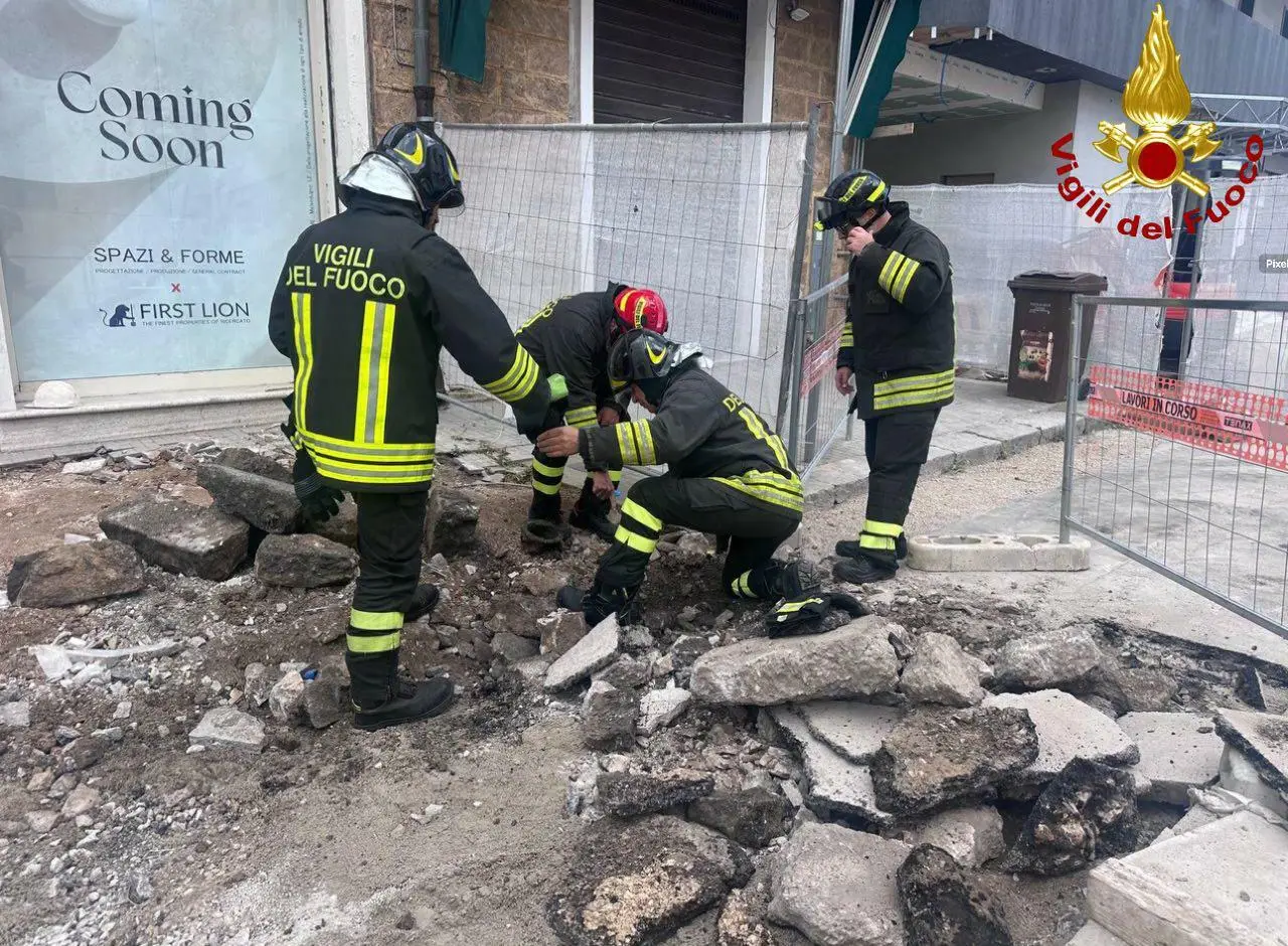 lecce vigili del fuoco