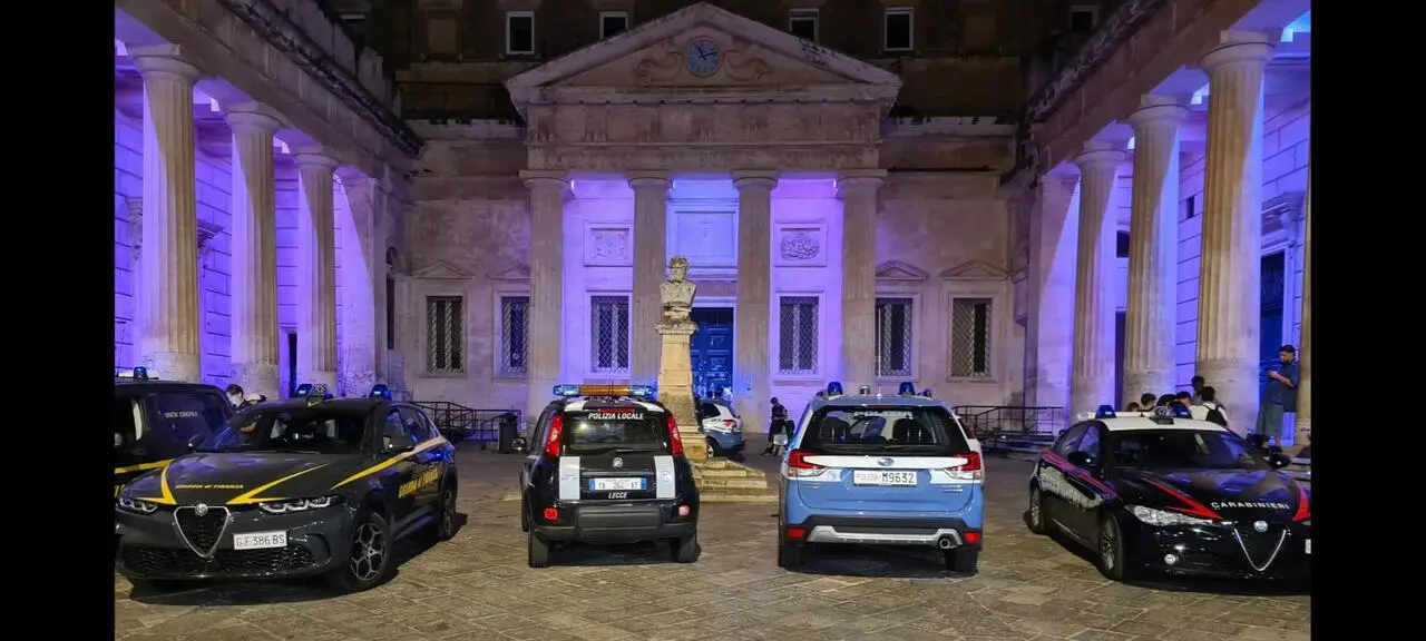 polizia finanza carabinieri lecce