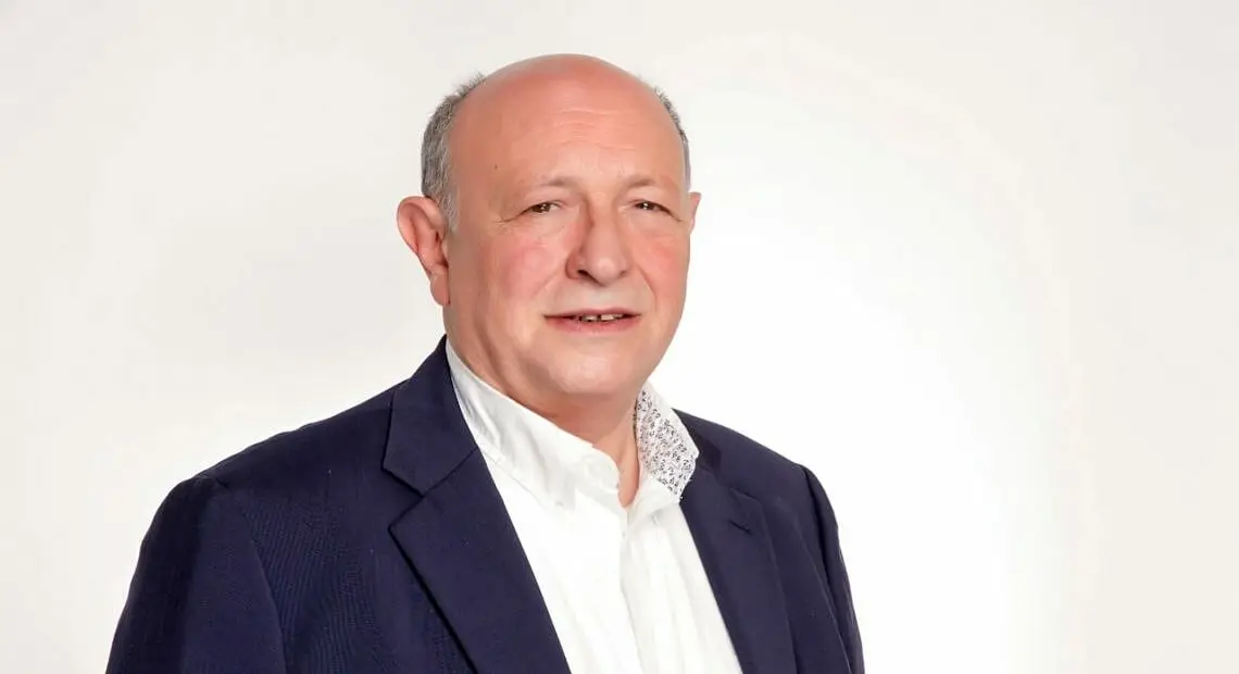 L'ex sindaco Giuseppe Oliviero