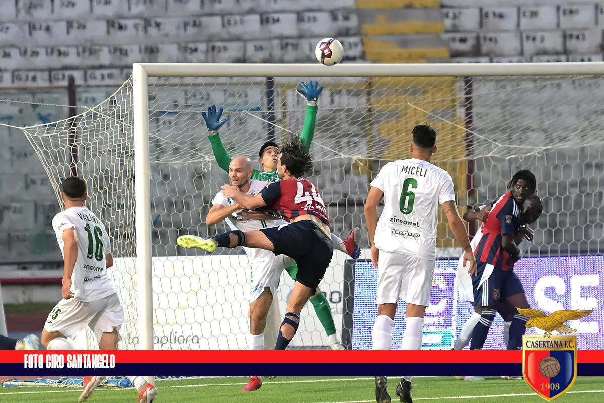 Qualche immagine di Casertana-Monopoli