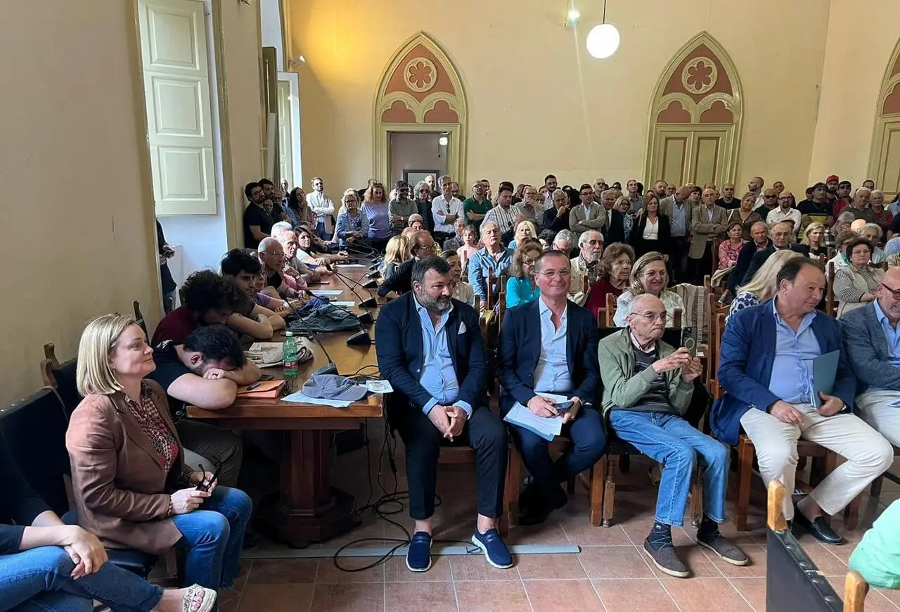 L'assemblea pubblica per l'ospedale San Rocco