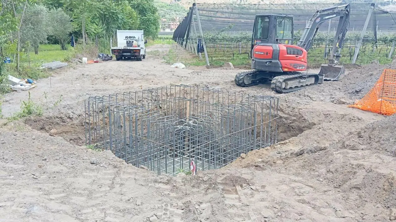 Fermati i lavori per l'installazione dell'antenna