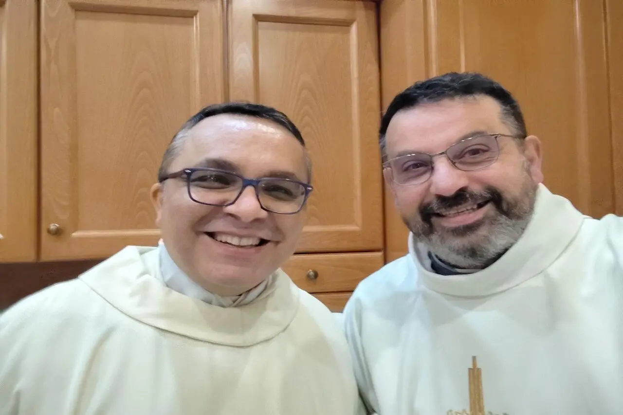 A sinistra don Osvaldo