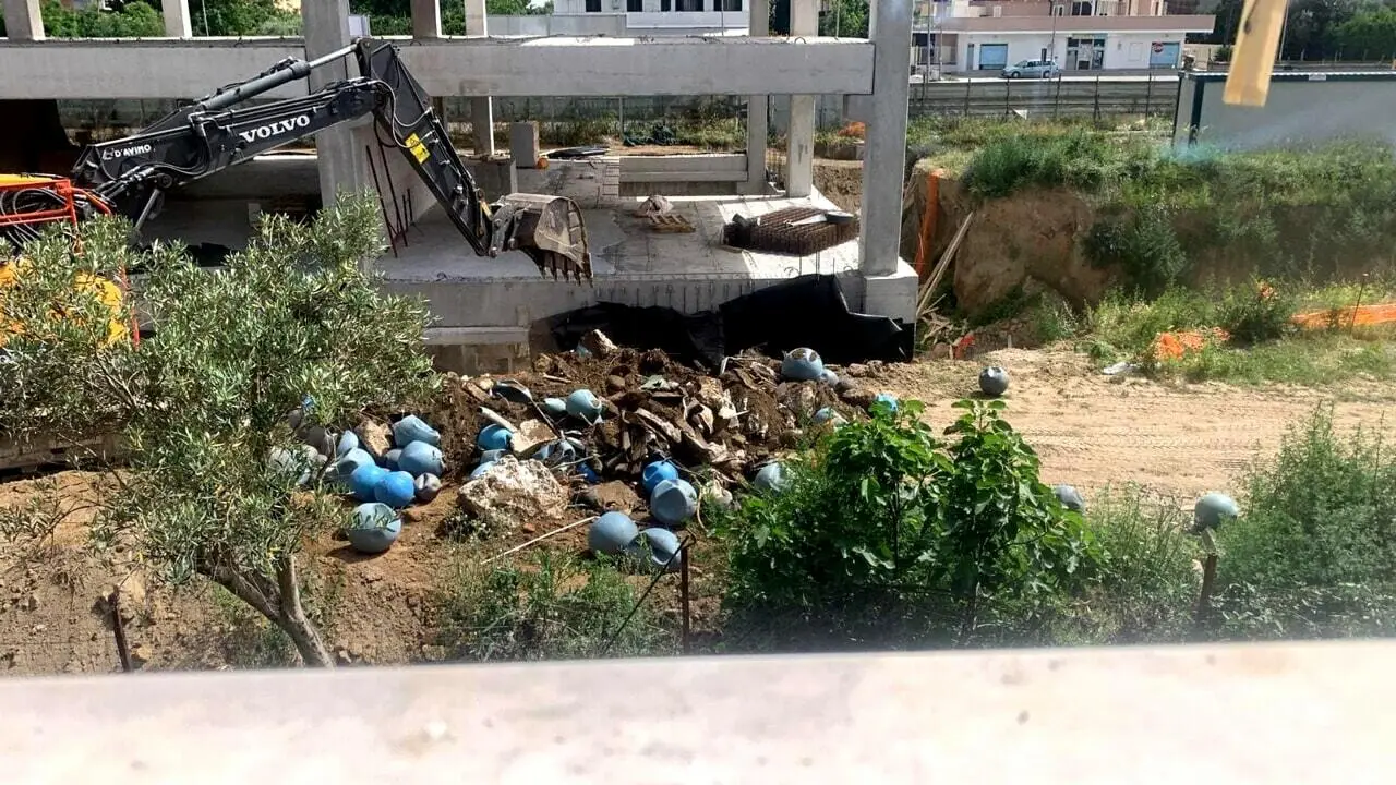 I rifiuti interrati nel cantiere