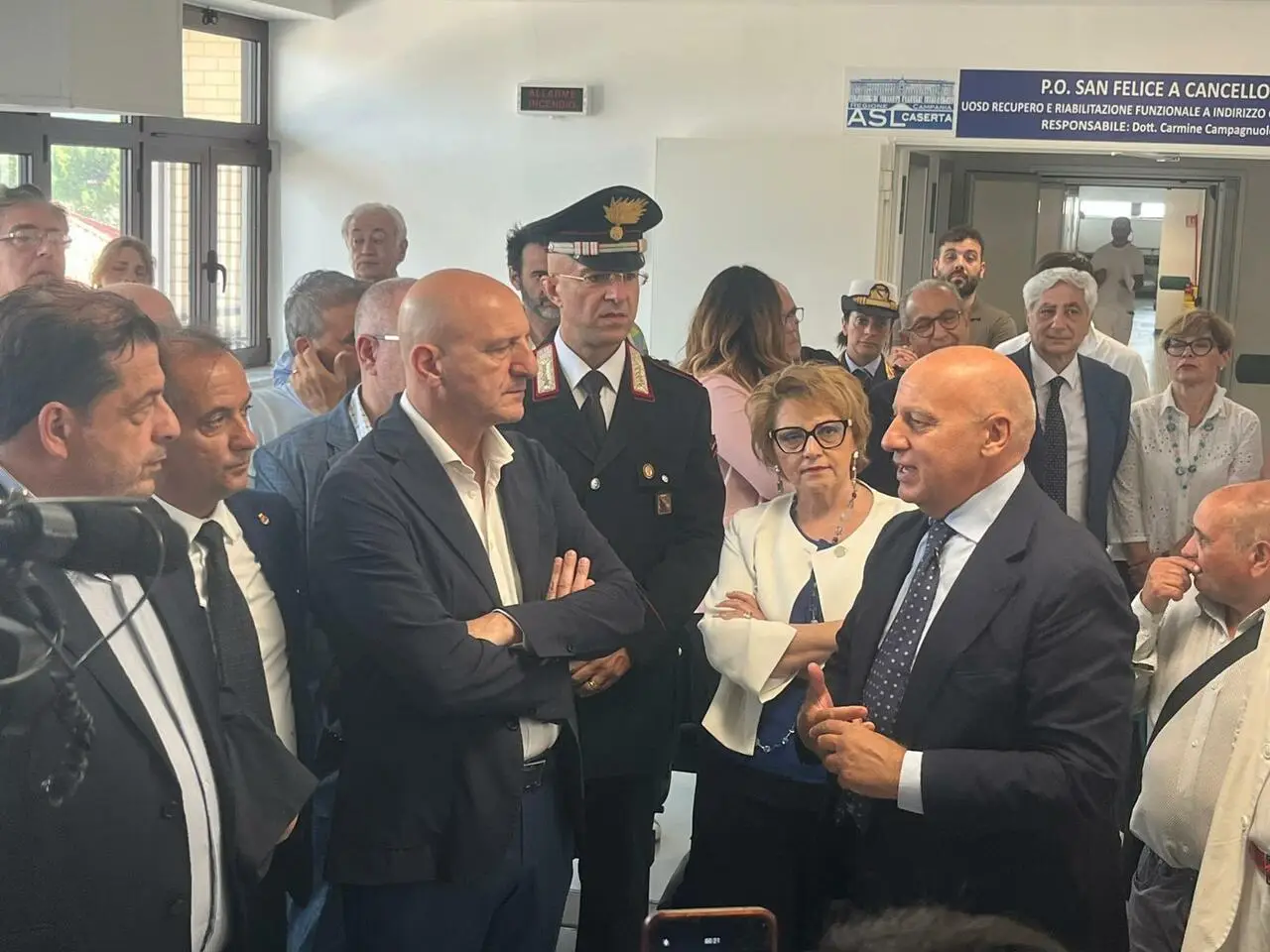 Un momento dell'inaugurazione del reparto di Riabilitazione cardiologica. Nella foto il dottor Blasotti e il sindaco di San Felice a Cancello Nuzzo