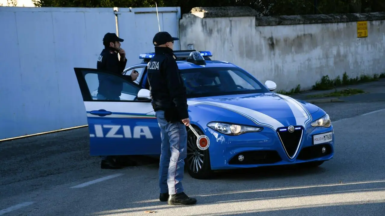l'operazione della polizia